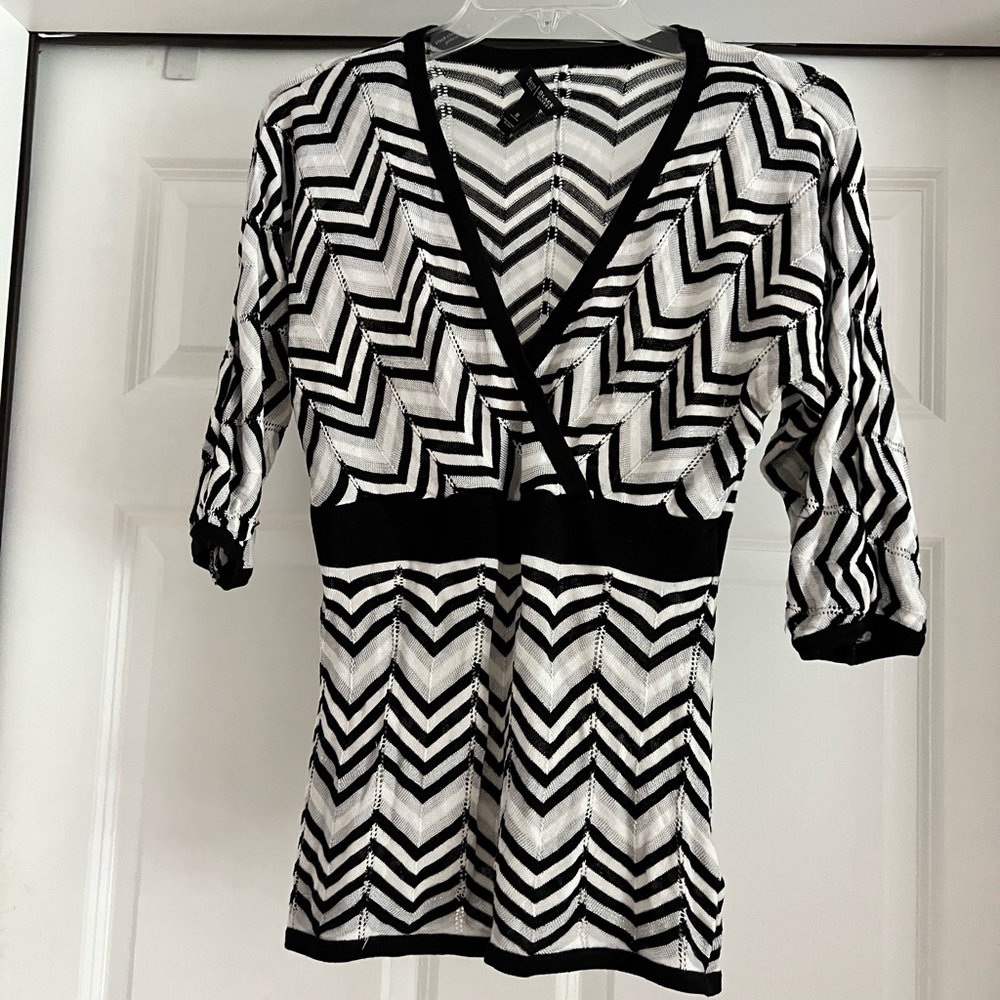 Lovely black and white top